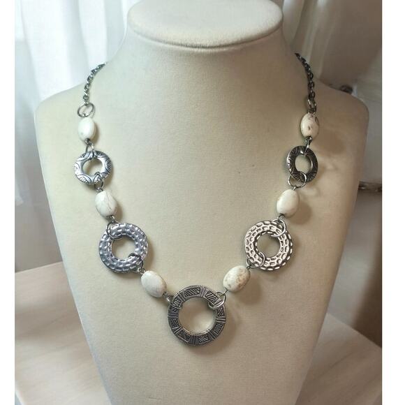 Open Silver Disc and faux stone Station Boho Statement Necklace - Picture 1 of 4